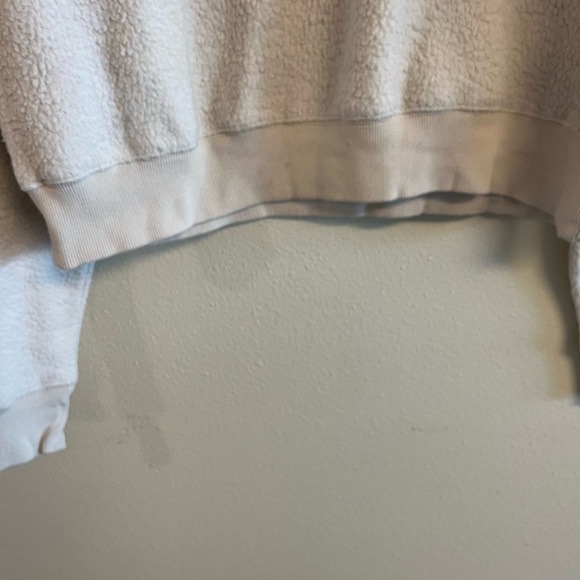 Good American Sherpa Boyfriend Sweatshirt in Bone - Picture 7 of 9